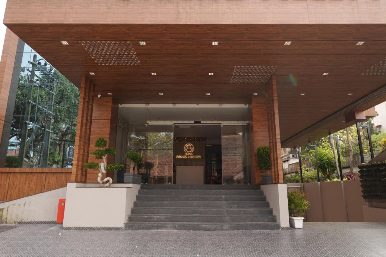 Hotel Grand Alleppey Alappuzha Exterior foto